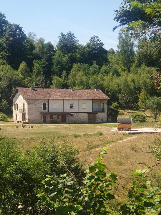 White Wood Vila Darney Exterior foto